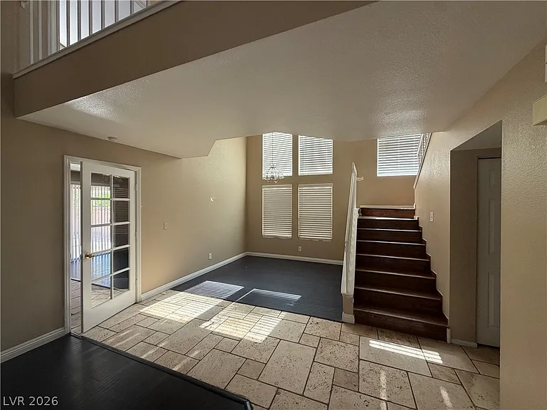 852 Celebration Dr — Photo 5