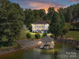 126 Normandy Rd, Mooresville, NC 28117