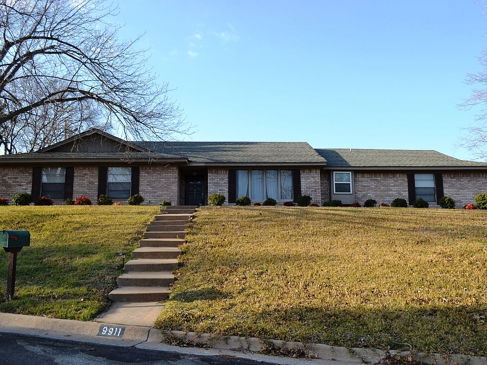 1st image of 9911 Townridge Dr