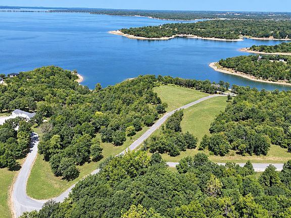 2nd image of 213 Patriot Pointe Rd