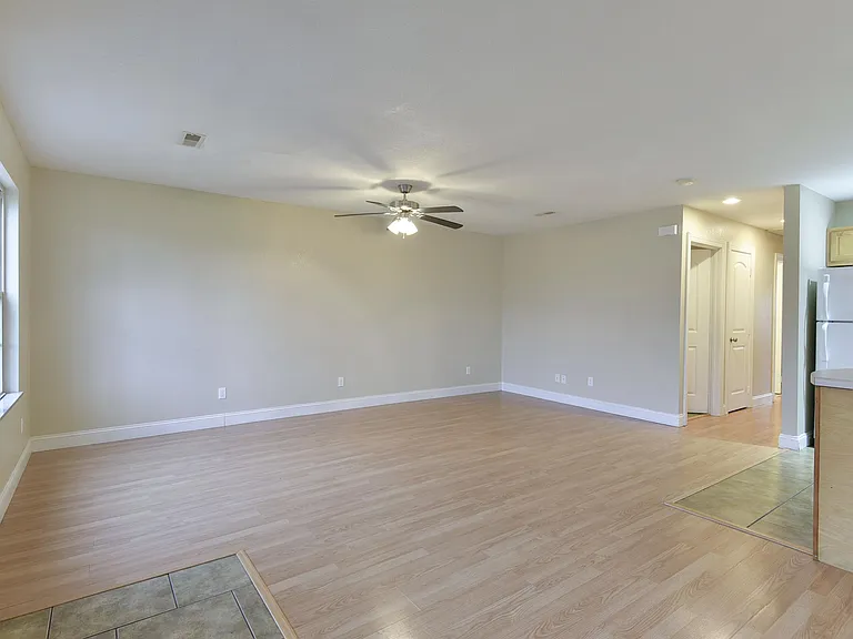 Mountain Grove Duplexes - 526NW — Photo 4