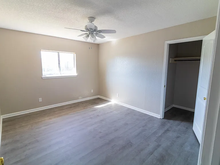 2245 Brighton Dr — Photo 22