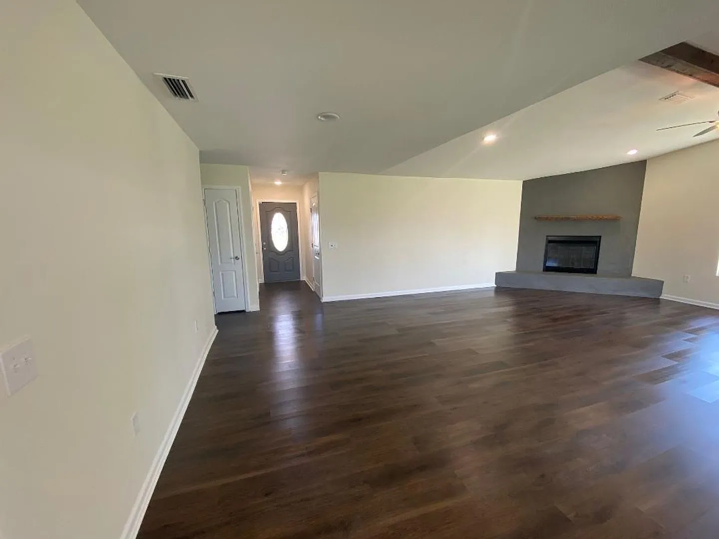 5917 Howard Rd — Photo 2