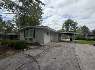 9627 Harold Dr, Saint Louis, MO 63134
