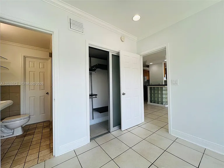 2033 Calais Dr #5 — Photo 18