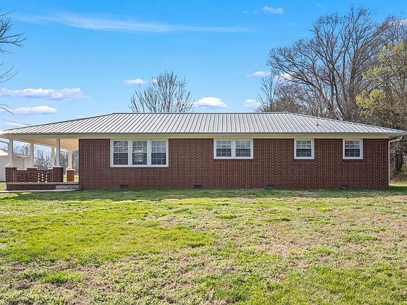 2nd image of 456 Whites Gap Rd