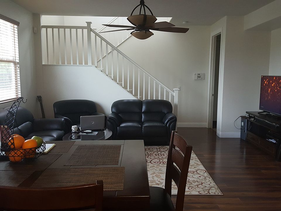 1st image of 26396 Keller Dr
