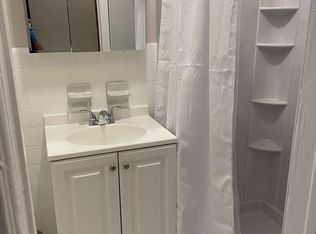 7548 61st St FLOOR 2, Ridgewood, NY 11385