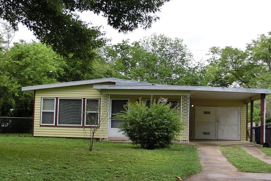 1st image of 350 Gayle Ave