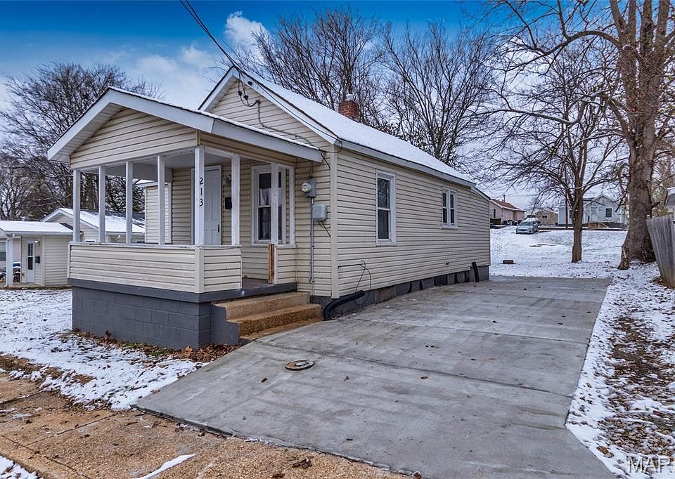 1st image of 213 Olive St