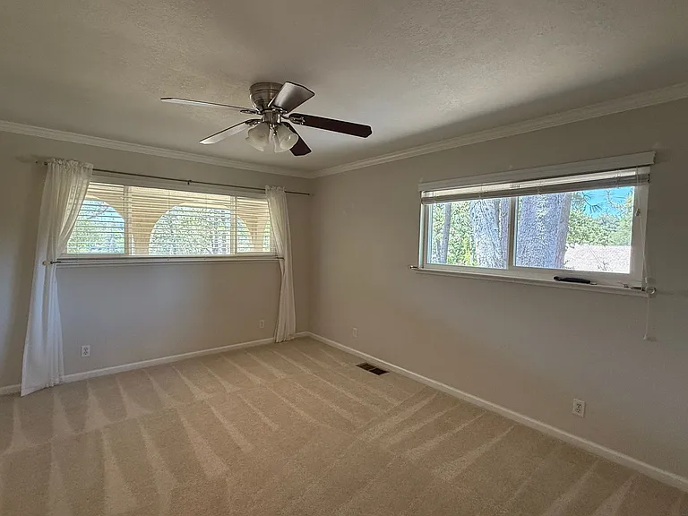 23799 Woodhaven Pl — Photo 31