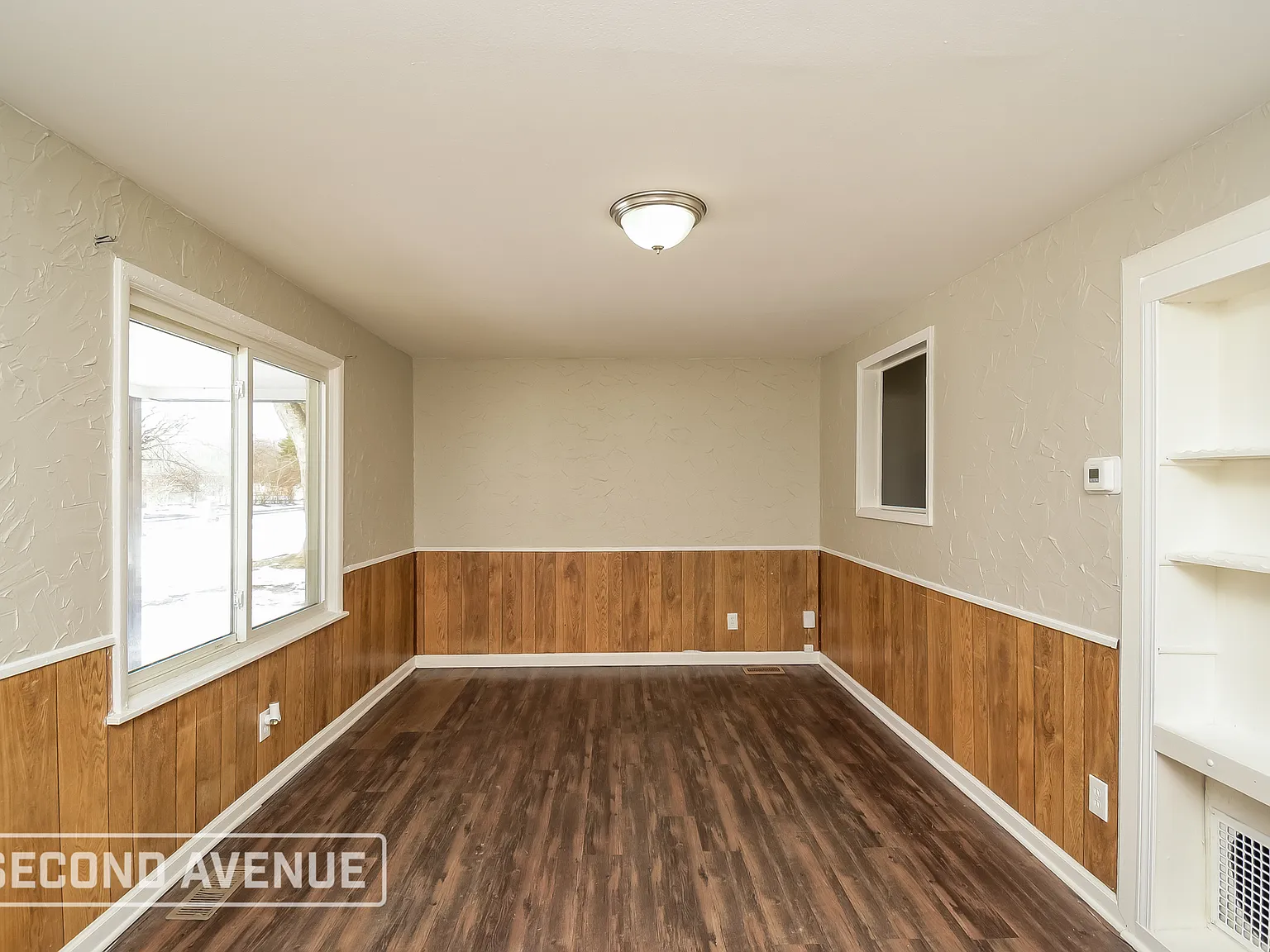 3 bed, 1.0 bath, 1170 sqft, $1,325 — Photo 3