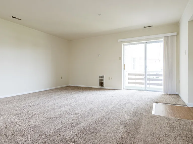 Hillside Terrace Apartments — Photo 6