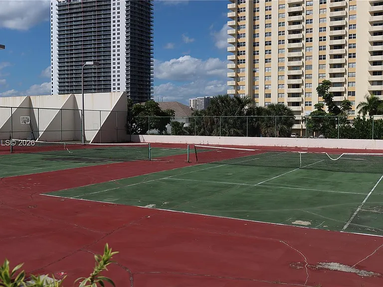 1865 S Ocean Dr #4F — Photo 21
