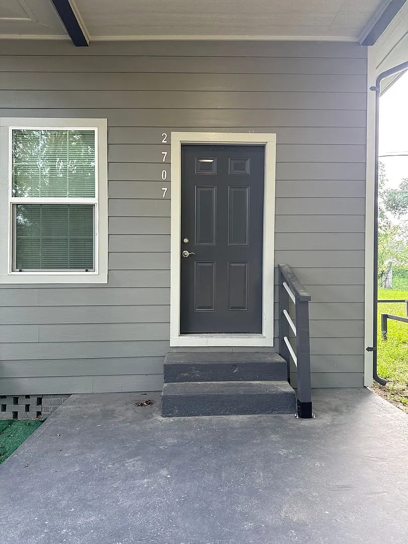 Newly Renovated in Monroe! — Photo 1