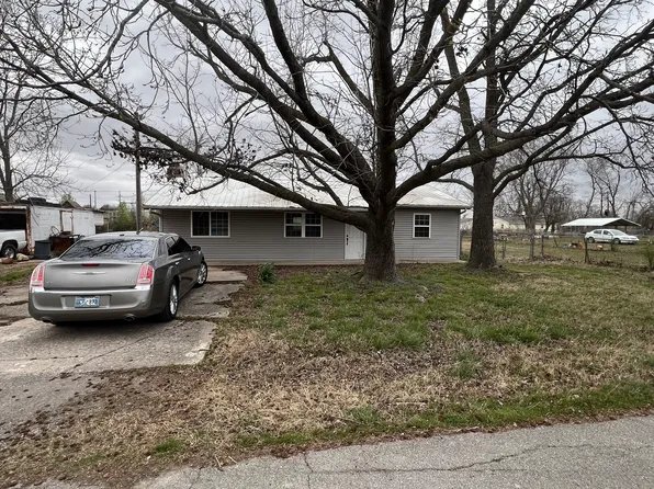27259 E 742nd Rd, Wagoner, OK 74467