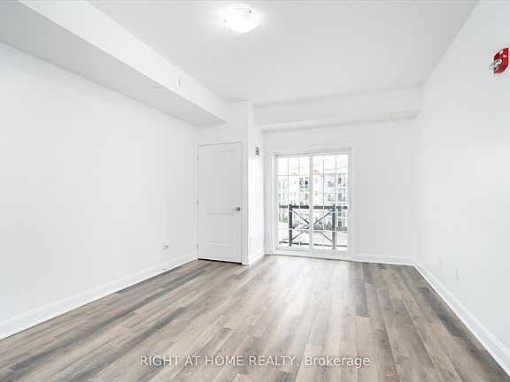 5th image of 50 Lakebreeze Dr #321