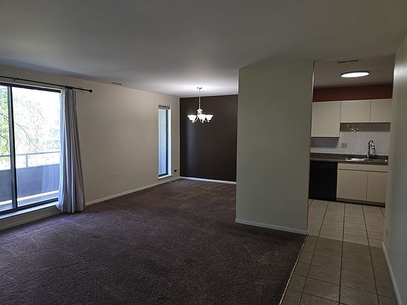 4th image of 7 E Carriageway Dr APT 214
