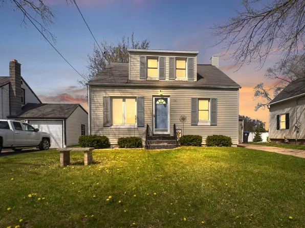 126 E Pine St, Denmark, WI 54208