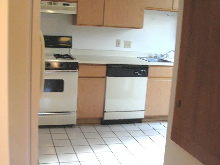 101 Harvard St — Photo 11