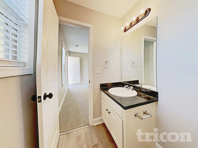 1656 Deer Creek Ln — Photo 14