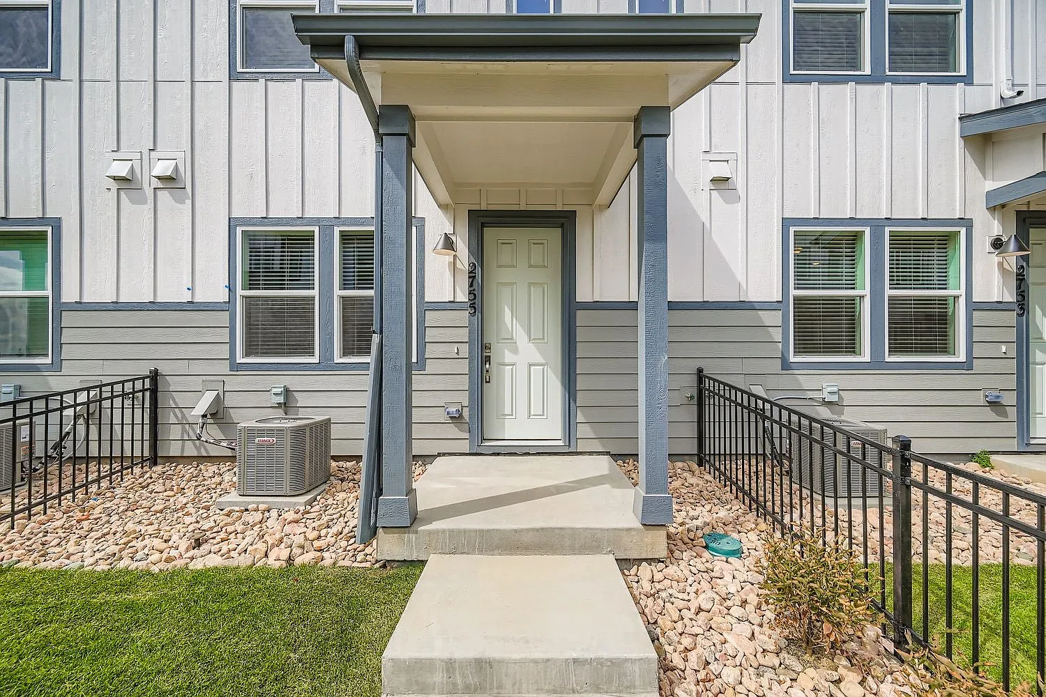 2755 Bear Springs Cir — Photo 1