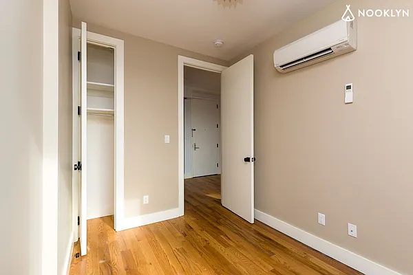 Rented by Nooklyn NYC LLC | media 7