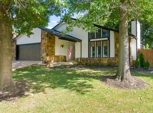 3042 W 69th St S, Tulsa, OK 74132