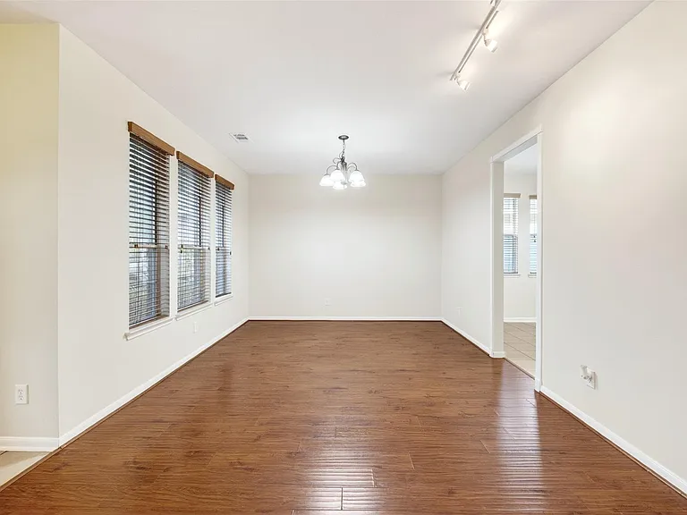 11630 Forest Wind Ln — Photo 8