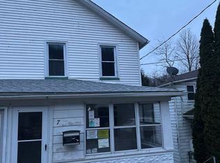 7 Arch St #9, Glen Lyon, PA 18617