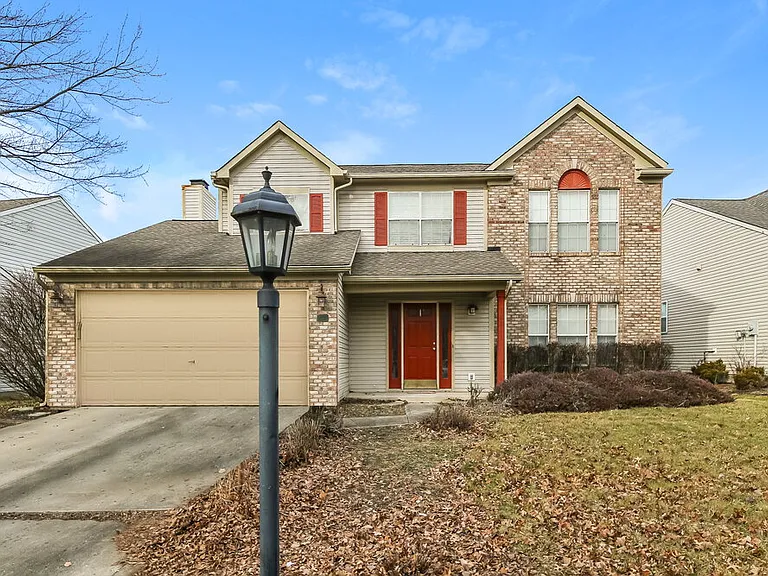 10211 Carmine Dr — Photo 1
