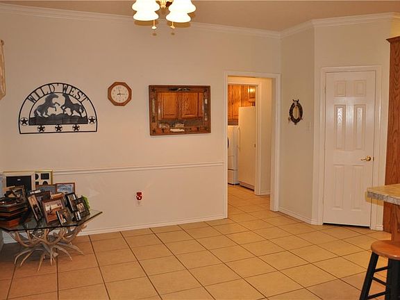 5th image of 3923 Farm Road 1870