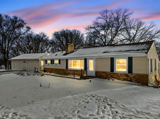 6015 Aspen Rd, Mound, MN 55364