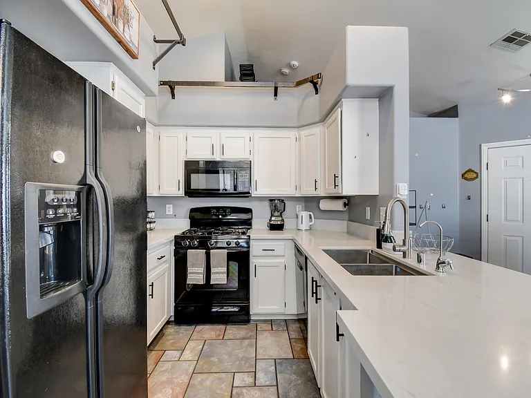 9657 Marble Peak Ct — Photo 17