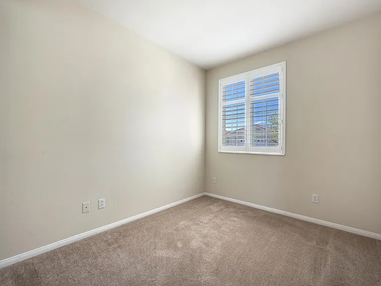 978 Wind Flower Rd — Photo 9