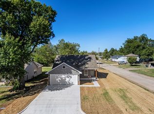 202 W Rosa St, Shawnee, OK 74804