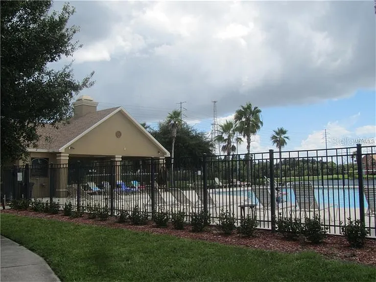 9020 Lake Chase Island Way #9020 — Photo 29