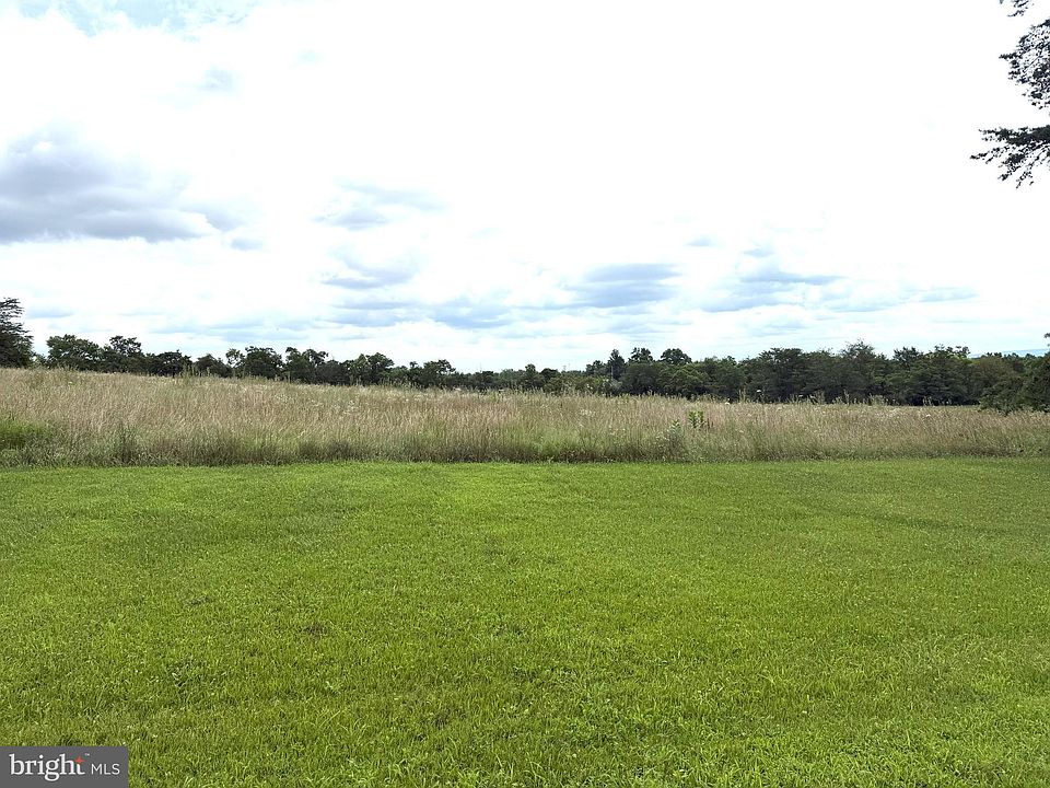 2nd image of Hillview Dr