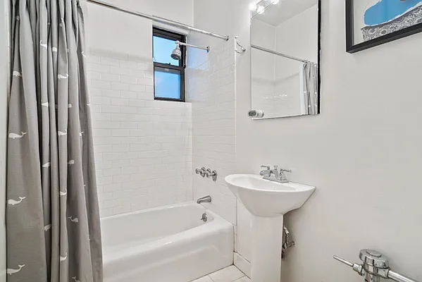 Rented by Level Group | media 7