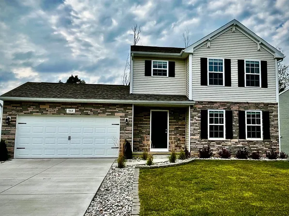564 Knollwood Dr, Ortonville, MI 48462