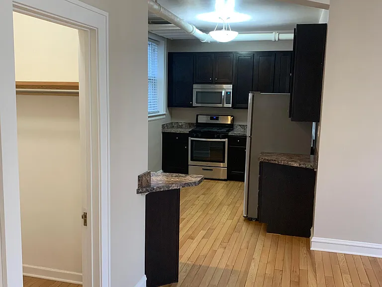 4522 N Hamilton Ave #G — Photo 6