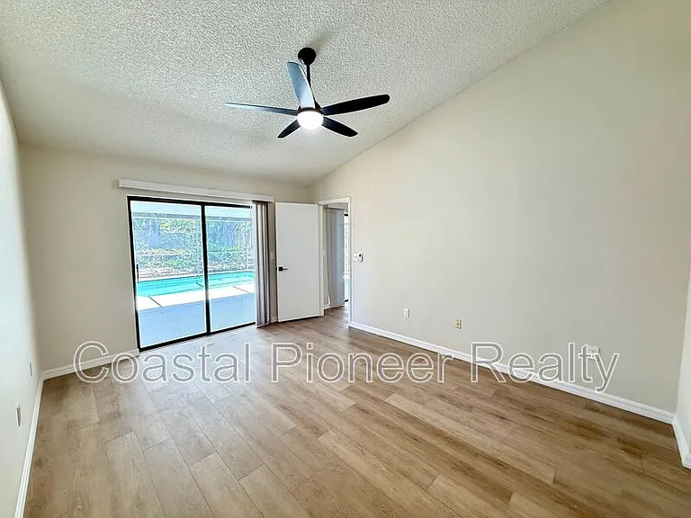 8774 Huntfield St — Photo 16