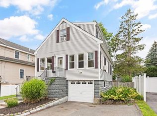 27 Dustin St, Saugus, MA 01906
