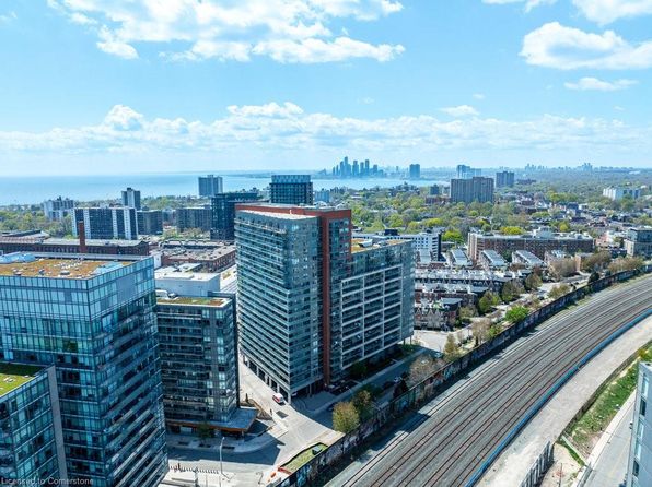38 Joe Shuster Way #605, Toronto, ON M6K 0A5