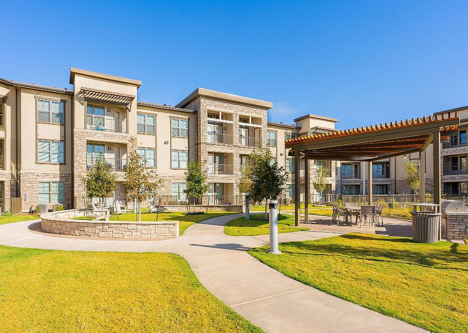 1st image of 1301 E Mockingbird Ln #2205