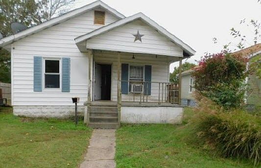 1st image of 713 E Union St
