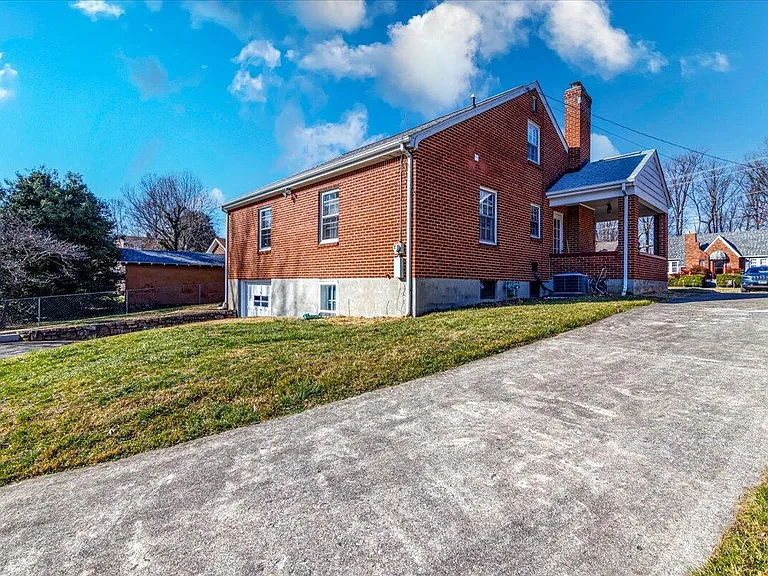2510 Tillett Rd SW — Photo 24