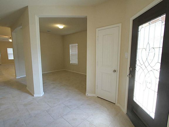 4th image of 722 Mill Spring Ct