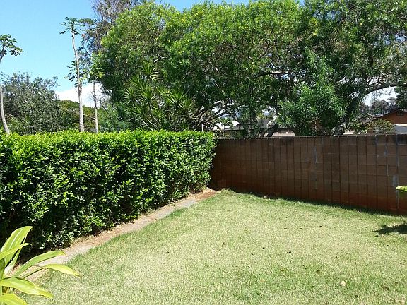enclosed side yard