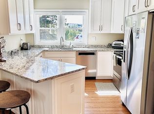 721 Bong Blvd, Duluth, MN 55811